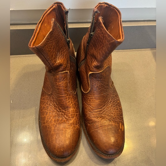 Vintage Shoe Company , men’s brown leather boots size 11 1/2 main image 6
